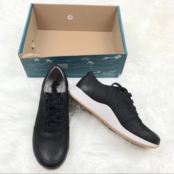 Dansko Shoes Dansko 39 Christina Shoes Sneakers Memory